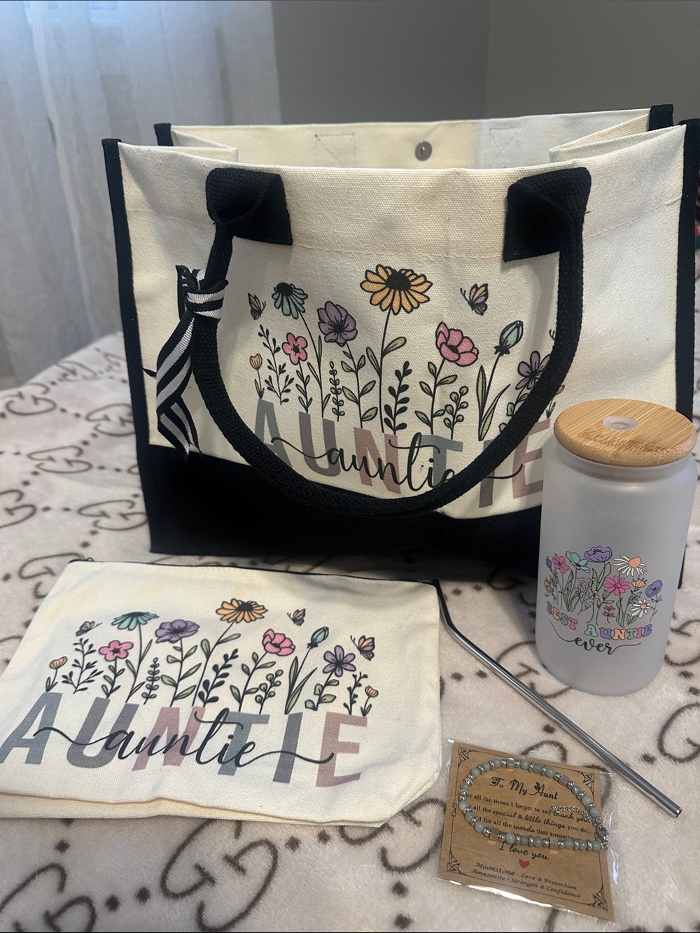 Best Auntie gift set - tote, zip bag, cup with straw, bracelet